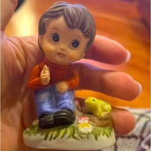 Vintage Homeco Little Boy With Frog Figurine 3 3/4" Tall porcelain